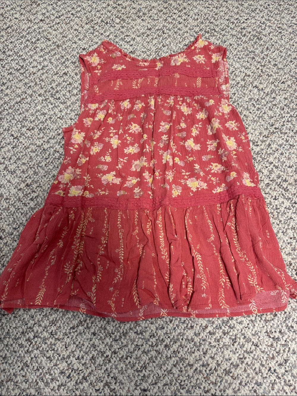 Maurices women’s Floral Tiered Tank Top - Rust Red